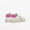 Pelle Campo Bianco Argento Ultravioletto Pelle Campo Bianco Argento Ultravioletto