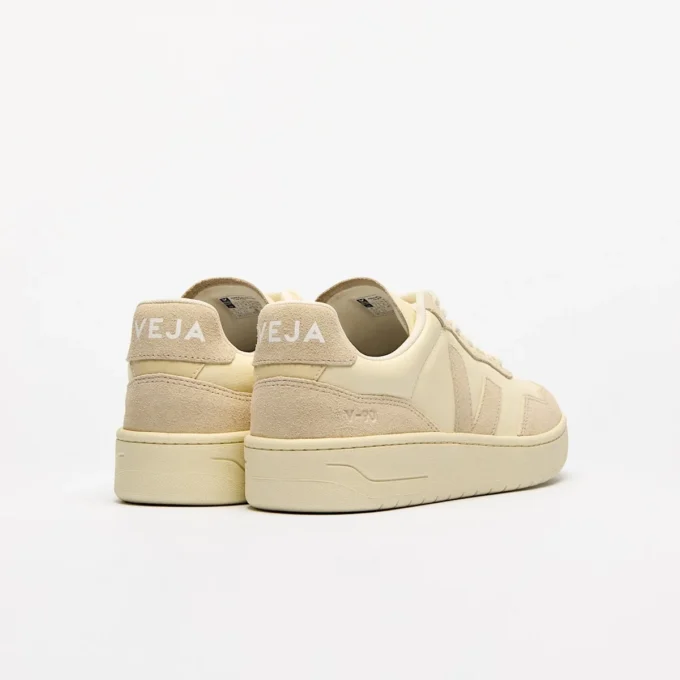 V-90 Pelle Cashew Oat V-90 Pelle Cashew Oat