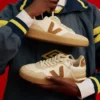 V-90 Pelle Pure Camel Almond Natural V-90 Pelle Pure Camel Almond Natural